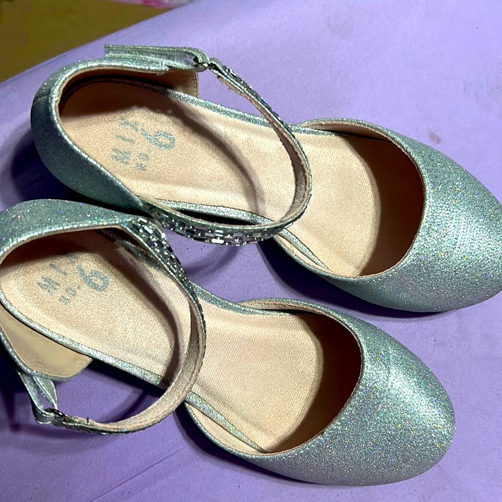 Glitter shoes